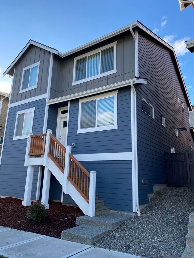 Building Photo - 2531 Filbert Ave