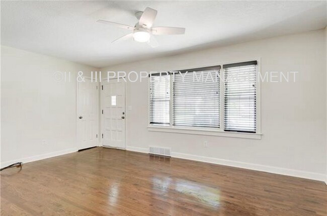 Foto del edificio - 6406 W 72nd Terrace