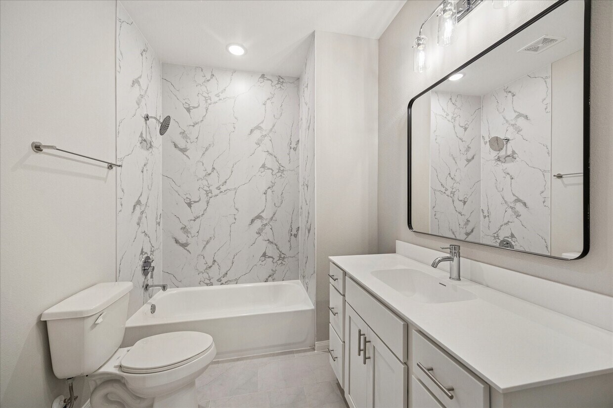 Building Photo - 206 Clark Rd