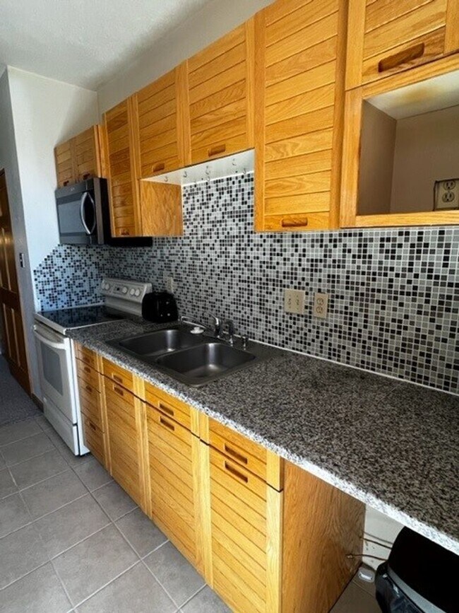 Foto del edificio - Long Term Rental- Timber Ridge Condos #504A