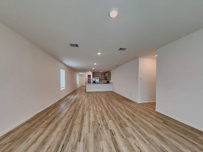 Foto del edificio - 18714 Mercer Fls Dr