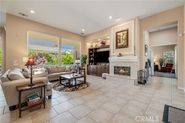Building Photo - 78652 Alliance Way