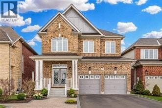 Building Photo - 498 Thomas Slee Dr