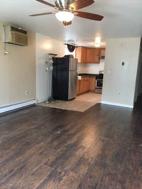 living/dining/kitchen - 32 Ormond Pl