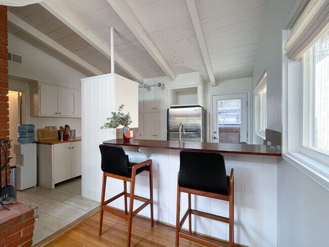 Foto del edificio - 20918 Dumetz Rd