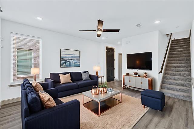 Foto del edificio - 1320 Hill Country Pl