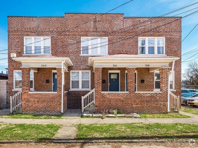 Building Photo - 366 Gilbert St