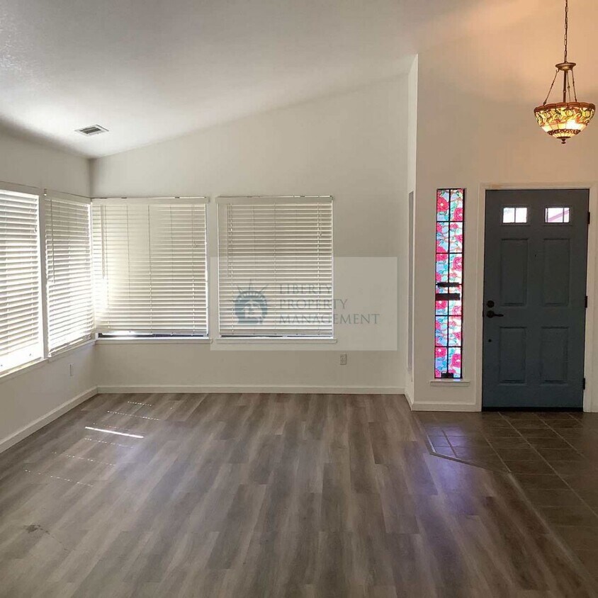Foto principal - 1543 Denese Ct