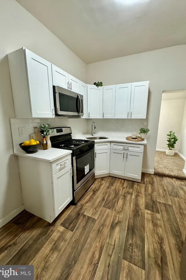 Foto del edificio - 2055 E Stella St