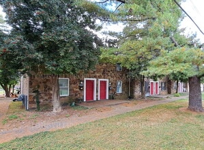 Building Photo - 3422 Clingstone Way
