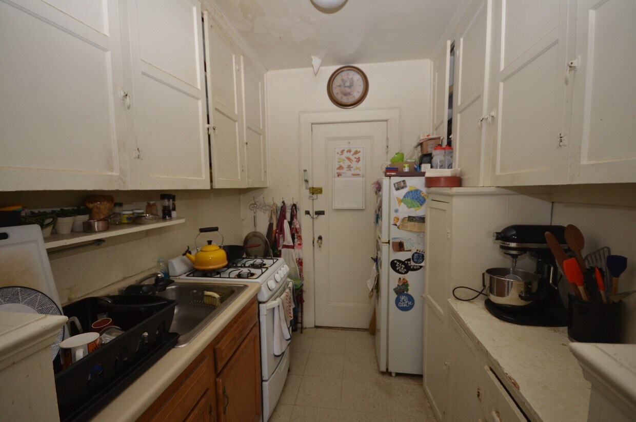Foto principal - 2035 Commonwealth Ave