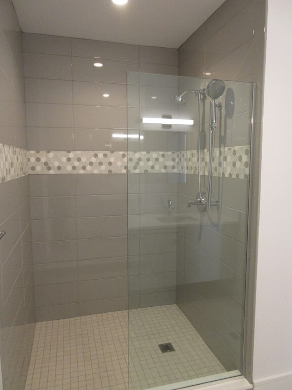 Foto del edificio - 720 Centre St