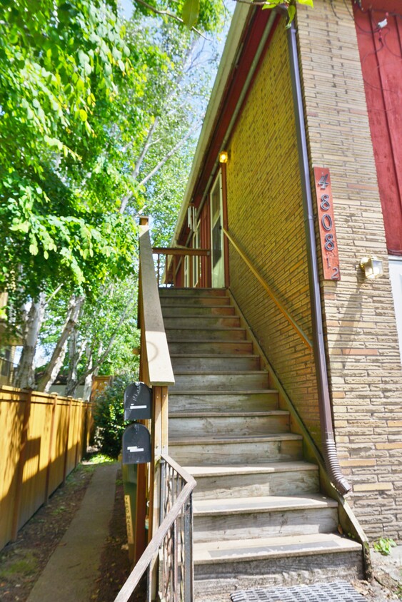 Primary Photo - 4806 Interlake Ave