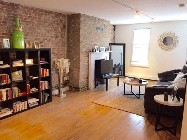 Primary Photo - 303 W Broadway
