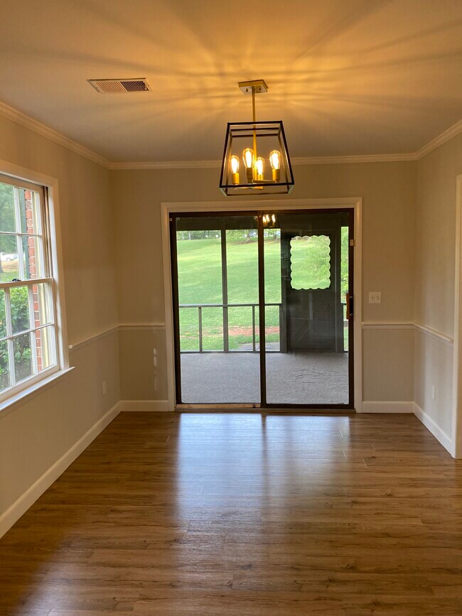 Foto del edificio - 172 Jefferson Pl