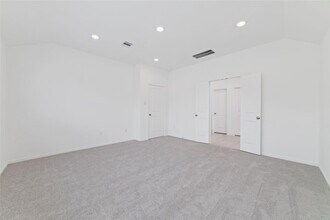 Building Photo - 3056 Harrier Dr