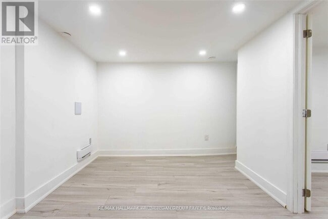 Building Photo - 138 Booth Ave