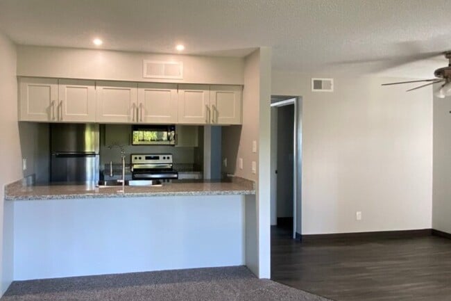 Remodeled 1 bdrm - Dartmoor Apartments