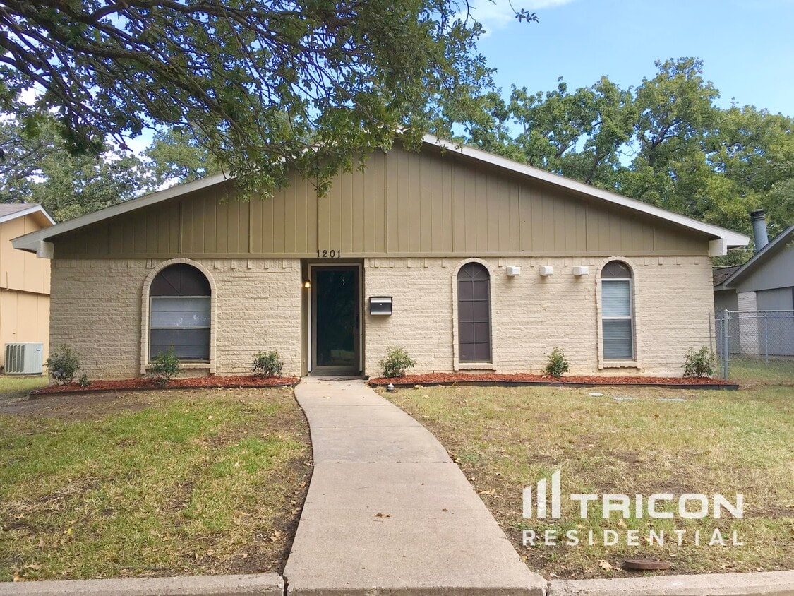 1201 Kingston Drive Lewisville TX House Rental in Lewisville, TX