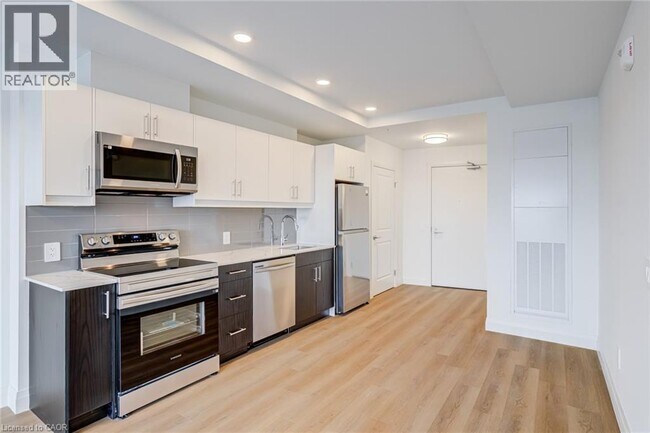 Photo du bâtiment - 1333 Weber St E