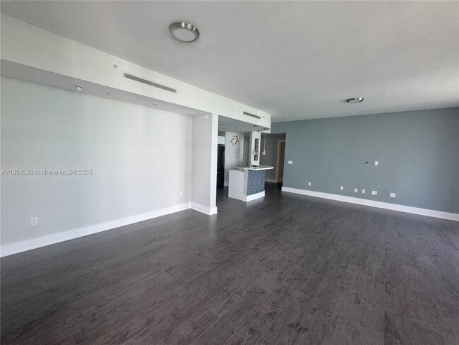 Foto del edificio - 5970 Indian Creek Dr