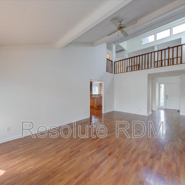 Foto del edificio - 12001 E 300 S