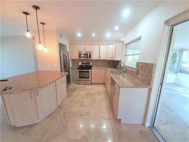 Building Photo - 1010 Bay Breeze Terrace