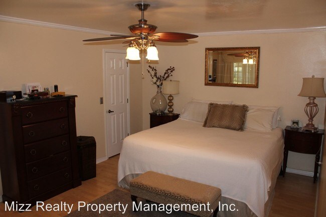 Building Photo - 4881 Pilgrims Way
