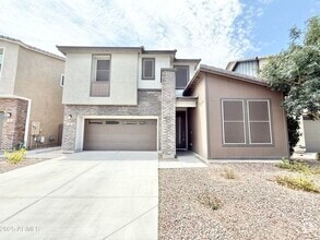 735 W Derringer Way