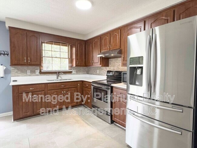 Foto del edificio - 319 Mills Dr