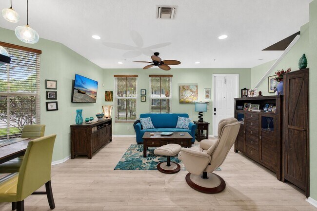 Foto del edificio - 4345 Parkside Dr