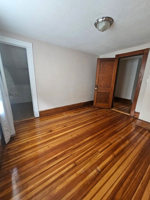 Primary Photo - 116 Hampden St