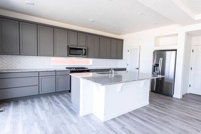 Foto del edificio - Beautiful 4-Bedroom Home in Erie