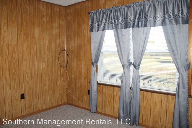 Foto del edificio - 13329 Winterstown Rd