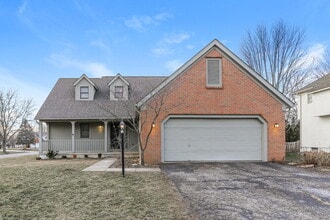 Building Photo - 35 Gayle Dr