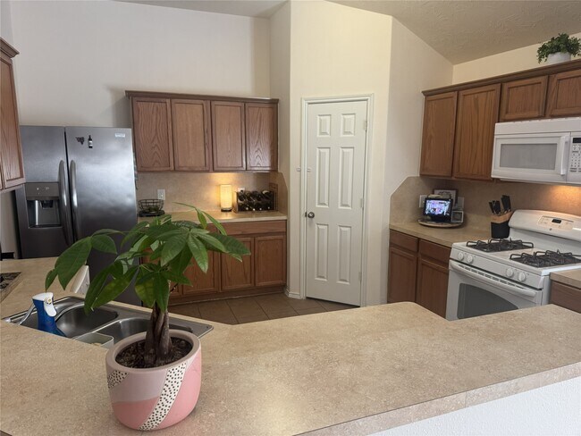 Foto del edificio - 14423 Dakota Bend Dr