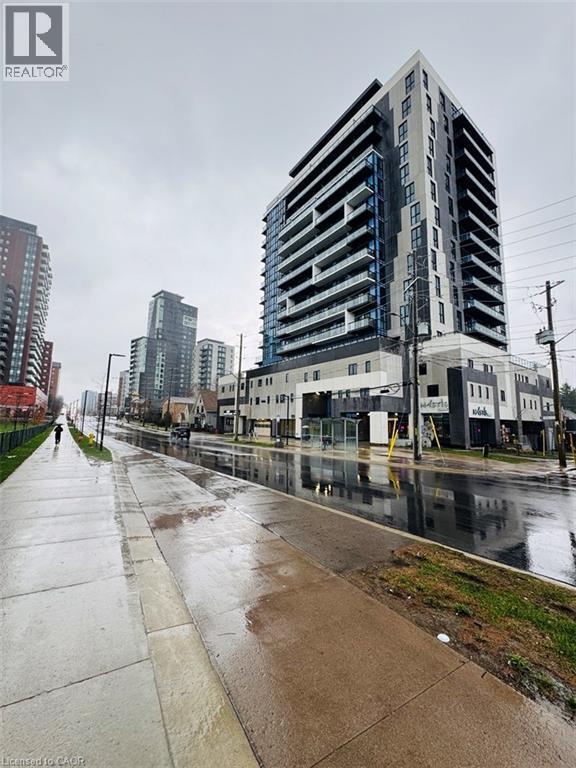 Building Photo - 128 King St N