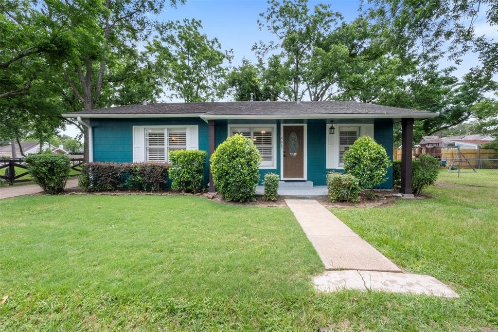 Foto principal - 506 S Oak St