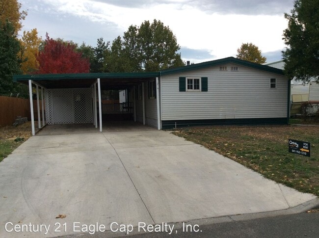 Building Photo - 3 br, 2 bath House - 2708 Empire Dr.