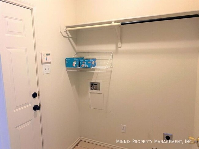 Building Photo - 10604 Boston Ave