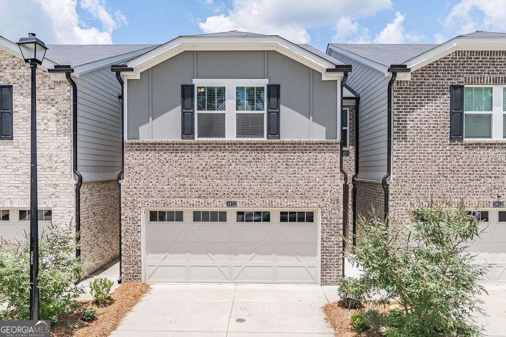 Foto principal - 1452 Villageside Ct