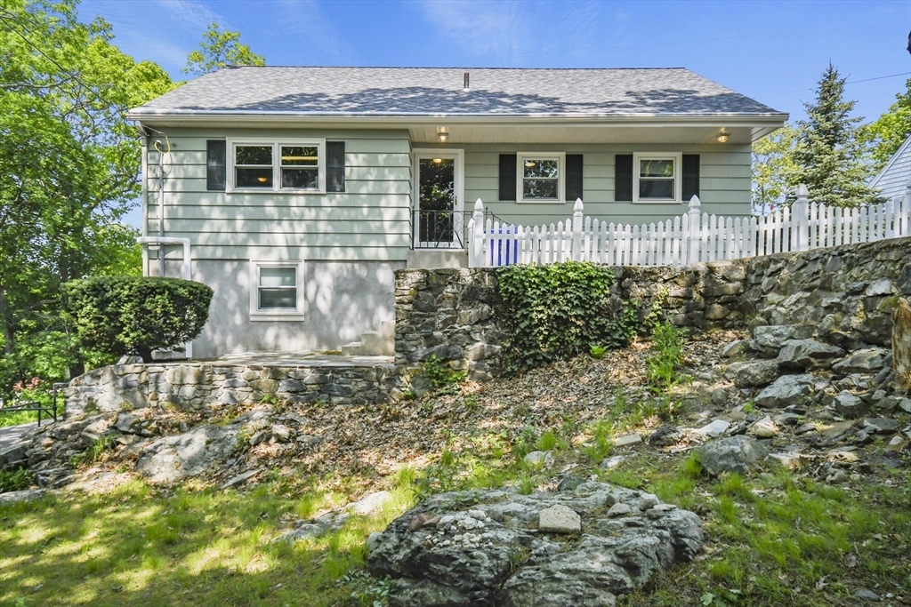 Primary Photo - 34 Grimshaw St
