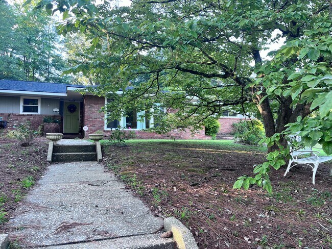 Foto del edificio - 2208 Westhaven Dr