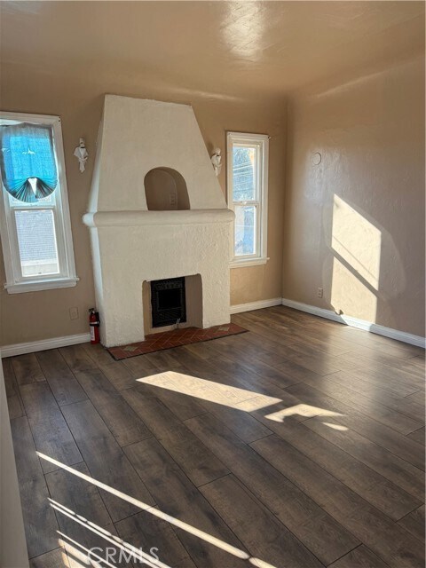 Foto del edificio - 6165 Lewis Ave