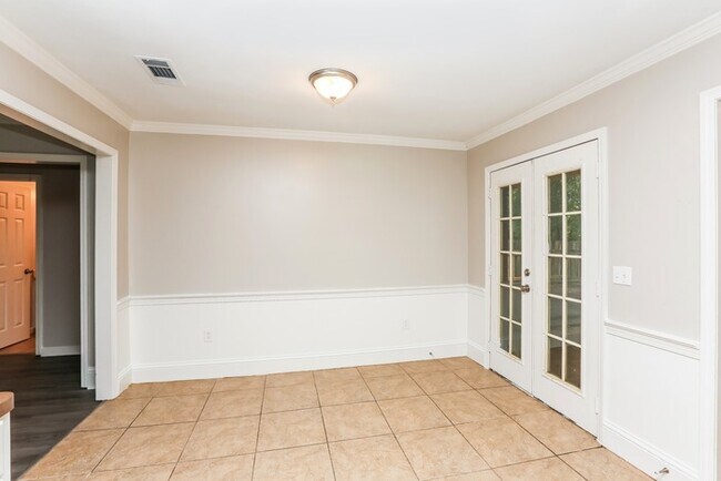 Building Photo - Classic 3 Bedroom Home in Brandon, MS!