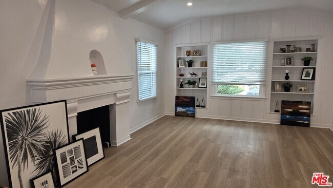 Foto del edificio - 4269 McClung Dr