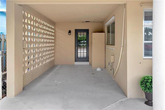 Building Photo - 234 Princeton Dr