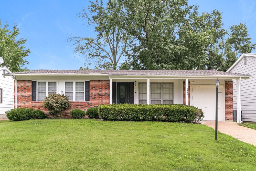 Primary Photo - 2250 Briarcrest Dr
