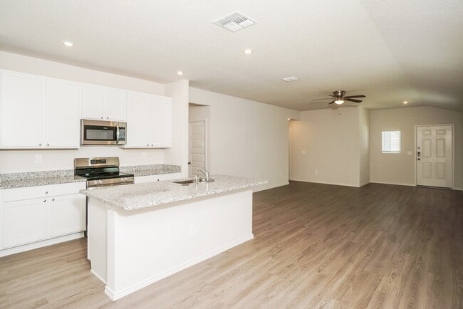 Building Photo - 519 Roquefort St