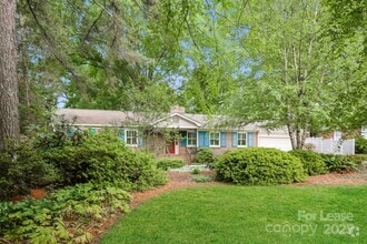 Building Photo - 421 Blairmore Dr